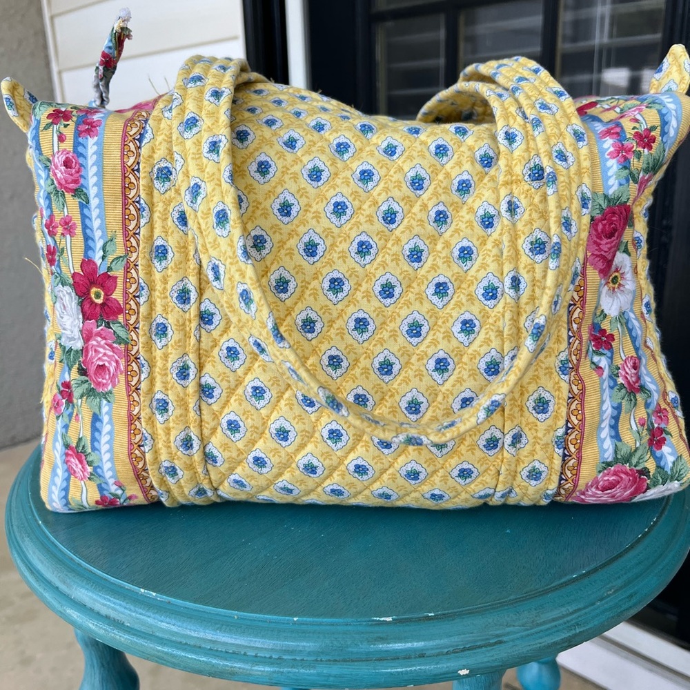 Vintage Vera Bradley Elizabeth Yellow Floral Duffle Bag - Picture 3 of 9